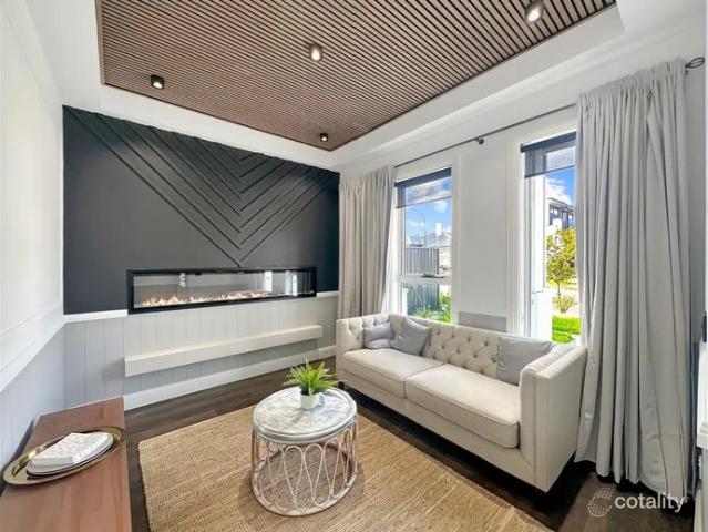 Timeless Hampton Elegance | 4 Bedrooms | 2 Bathrooms | Stylish Family Living
