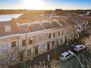 Timeless Harbourside Terrace Living with Contemporary Comfort in the Heart of Millers Point