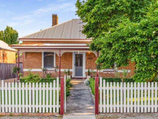 Timeless Heritage Charm in the Heart of Orange