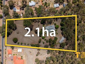 Timeless Hills Character on 2.1ha A Rare Retreat