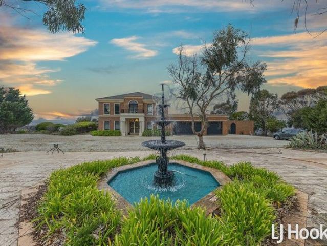 Timeless Masterpiece In An Iconic Location!