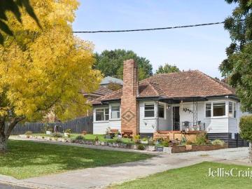 Timeless mid century charm meets stylish Daylesford living at Agapi