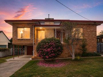 Timeless Mid Century Design with Endless Potential