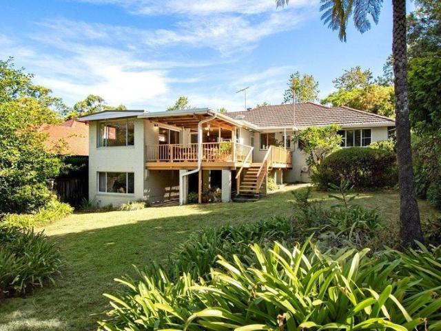 Timeless Potential in a Prestigious Pymble Setting