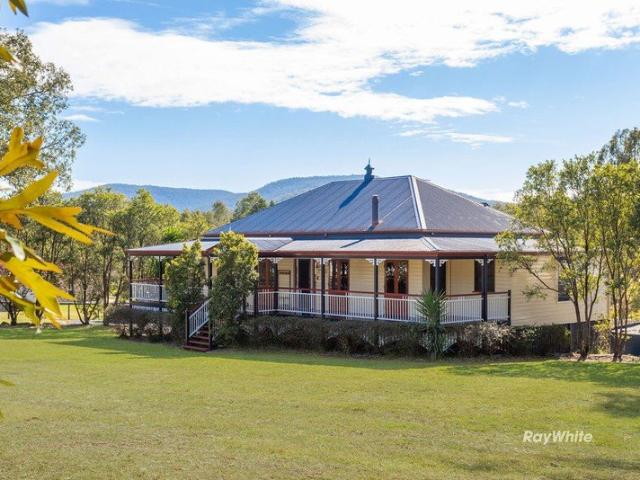 Timeless Queensland Elegance Meets Modern Acreage Living