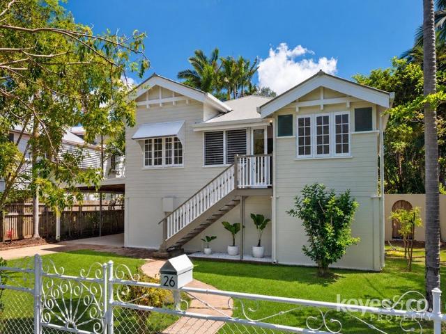 Timeless Queenslander Charm in the Heart of Mysterton