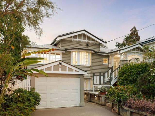 Timeless Queenslander Charm in the Heart of Sherwood