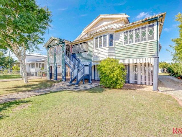 Timeless Queenslander Charm on a Rare 1,012m² + 2 Bedroom Self Contained Unit