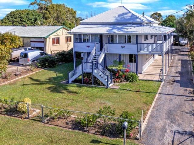 Timeless Queenslander Charm on a Spacious 1,012m² Block