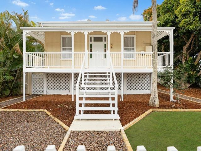 Timeless Queenslander Charm with Modern Comfort