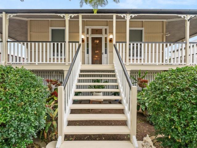 Timeless Queenslander Elegance with Poolside Entertaining