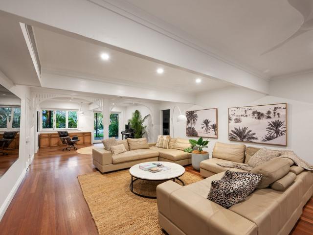 Timeless Queenslander Family Home Opposite Heath Park – Pool, Spa & Premium Lifestyle