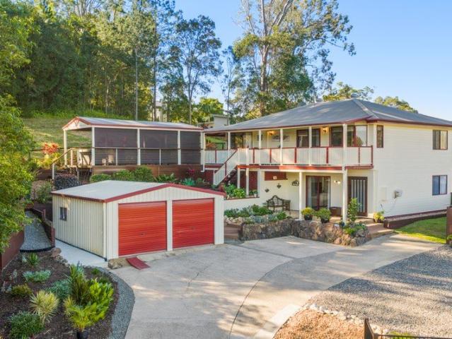 Timeless Queenslander with Dual Living Potential