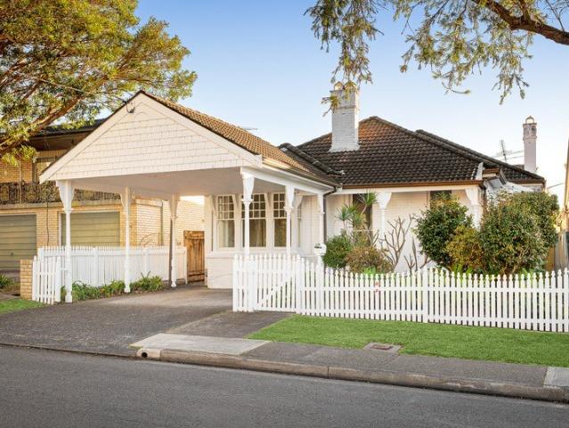 Timeless Single Level Family Living in a Premier Mosman Address