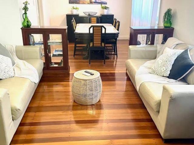 Fully Furnished~Renovated 3 bed 2 bath + pet friendly fenced yard inc power & internet