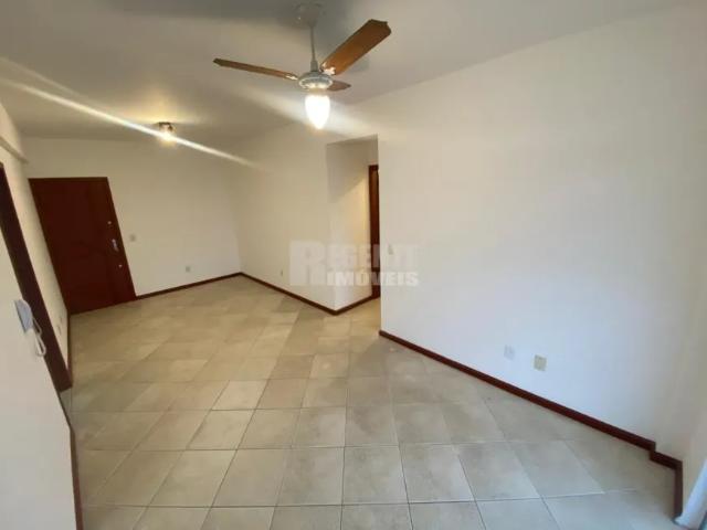Ótimo apartamento de 2 dormitórios no bairro Trindade!