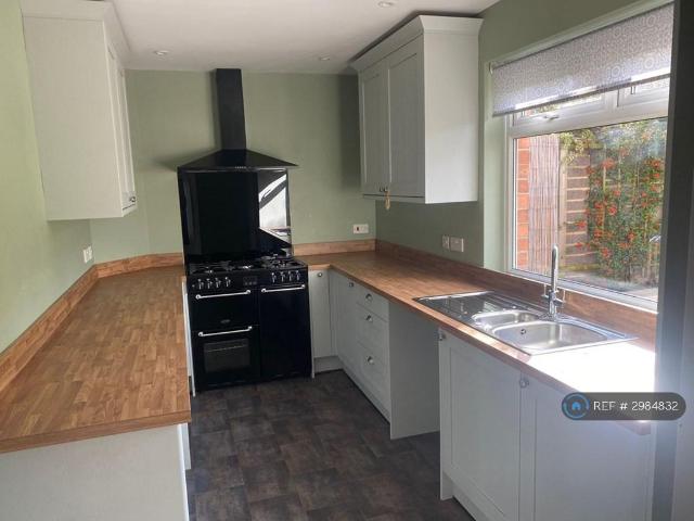 Timsbury Road, Bristol, BS3 3 bed semi detached house to rent £1,700 pcm £392 pw