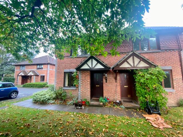 Tintagel Way, Woking GU22, 1 bed end terrace house to rent, £1,195 pcm | PrimeLocation