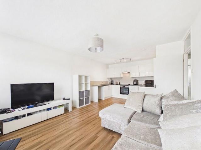 Tintern Avenue, Tyldesley, M29