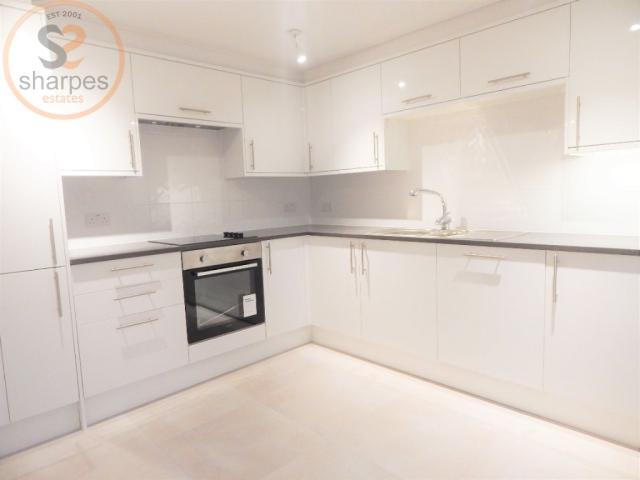 Tintern Close, London SW19, 2 bed flat to rent, £1,900 pcm | PrimeLocation