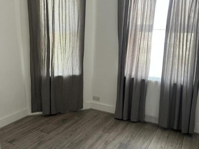 Tintern Rd, Wood Green, N22 2 bed flat to rent £1,650 pcm £381 pw