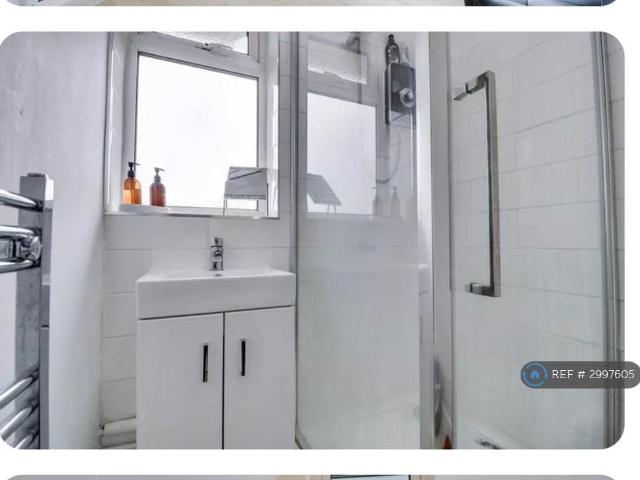 Tinshill Mount, Leeds, LS16 2 bed flat to rent £1,000 pcm £231 pw