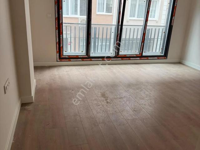 Tiamo’dan Sıfır 2+1 Bahçe Katı Asansörlü Otoparklı