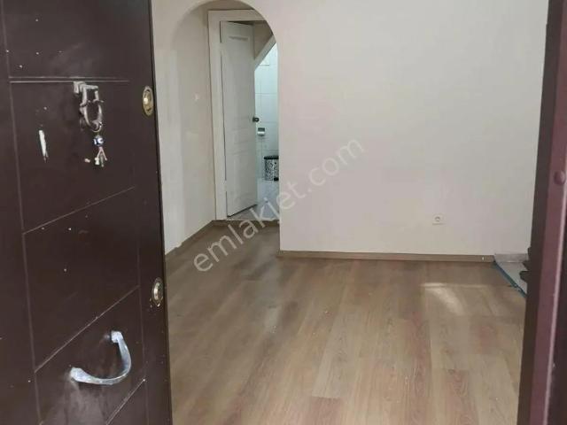 Tiamo'dan Müstakıl Girişli 1+1 60m Kombili