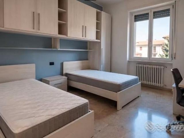 Tiburtina con DOPPI SERVIZI 3 CAMERE 2 BALCONI