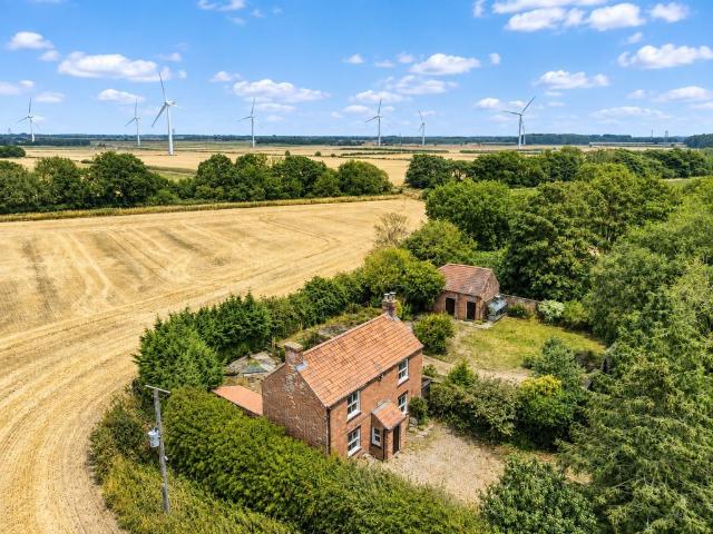 Tickton, Beverley HU17, 2 bed farmhouse to rent, £1,200 pcm | PrimeLocation