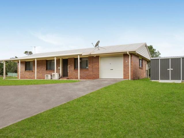 Tidy, Modern Home With Character!