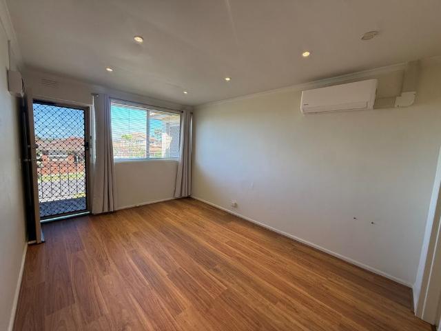 Tidy one bedroom!