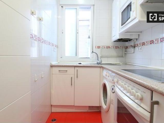 Tidy apartamento de 1 dormitorio en alquiler en Tetuán