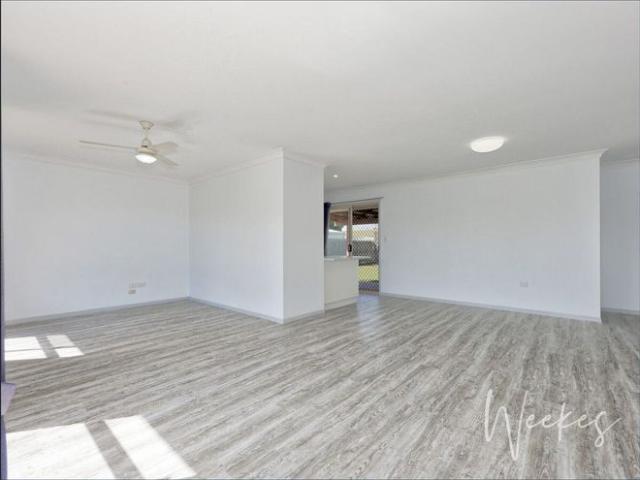 TIDY BRICK HOME WITH GREAT YARD!