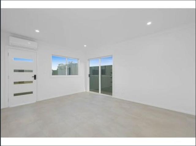 Tidy Granny Flat with Large Yard