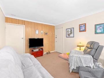 TIDY HOME ACROSS FROM THE PARK