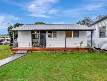 Tidy living in convenient location