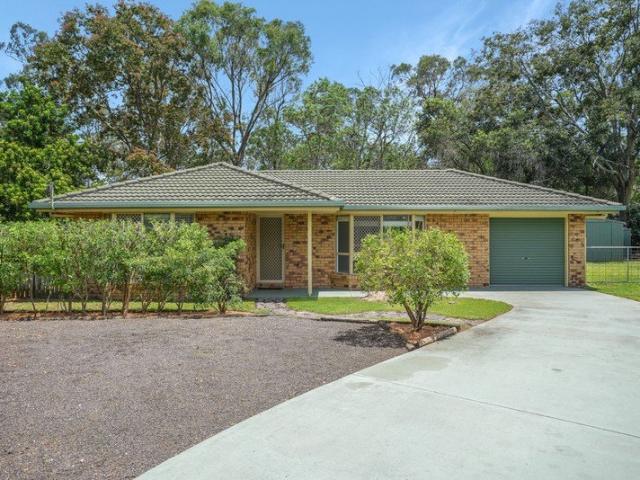 TIDY LOW SET HOME, SIDE ACCESS, SHED IN POPULAR CLINTON!