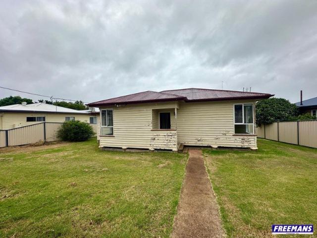 Tidy Two Bedroom Home on Hill Location