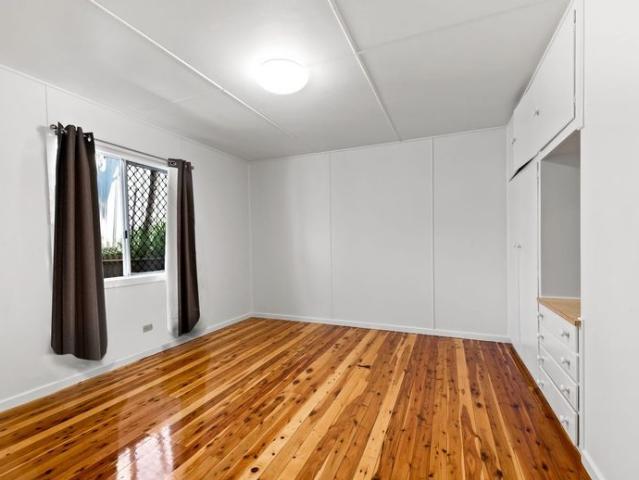 Tidy Two Bedroom Unit in Oakey!