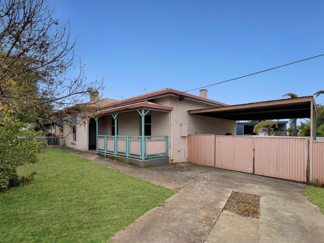 Tidy Three Bedroom Duplex Ready to Call Home