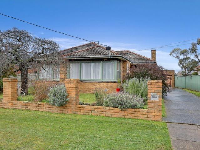 TIDY THREE BEDROOM HOME IN BROWN HILL