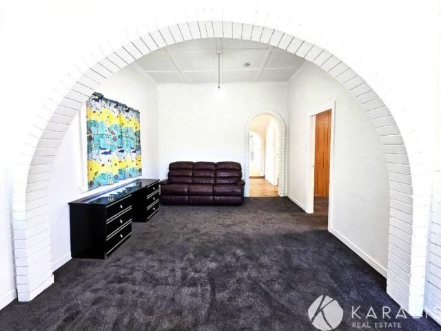 Tidy Three Bedroom Opposite Moorooka State School