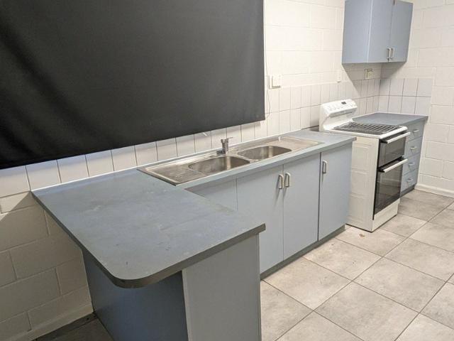 TIDY UNIT!