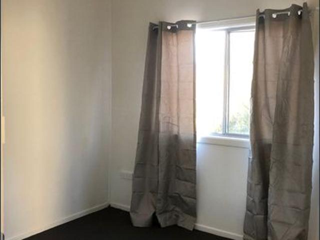 TIDY UNIT CLOSE TO SOUTH TAMWORTH BOWLING CLUB