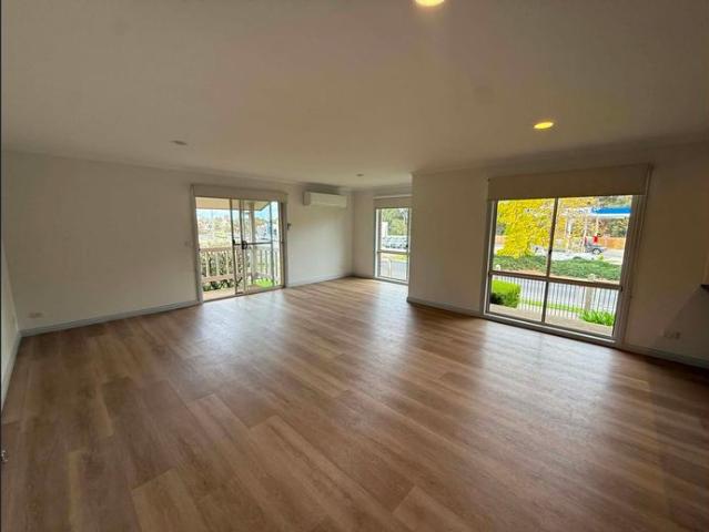 Tidy Unit Close to Town