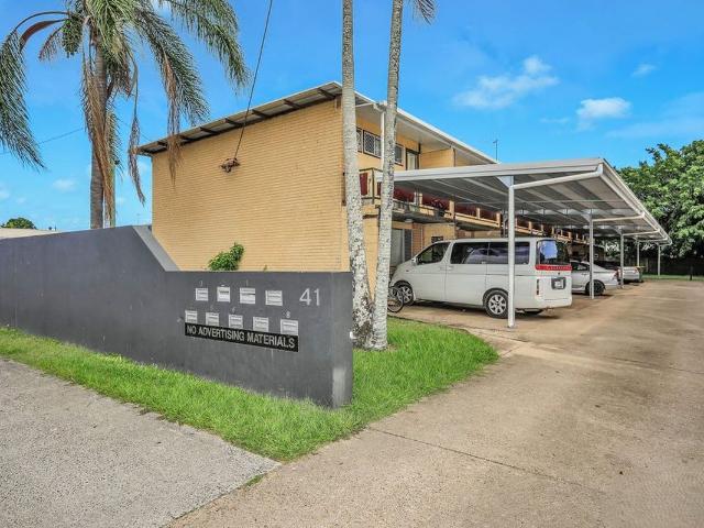 PRICE REDUCTION Tidy Unit in Convenient Location