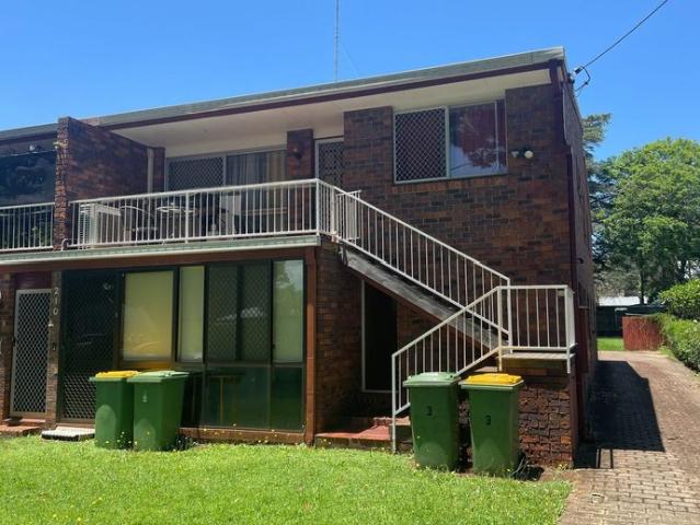 Tidy unit in Newtown!