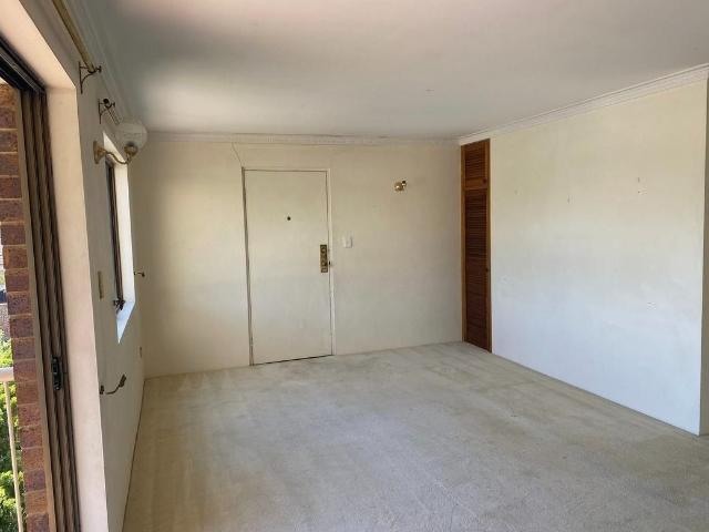 TIDY UNIT IN THE HEART OF CANUNGRA