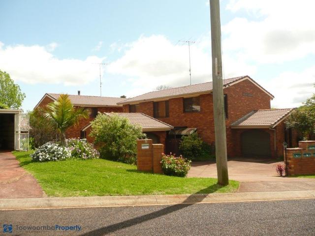 Tidy & Well Located Two Bedroom Unit Move In Ready!